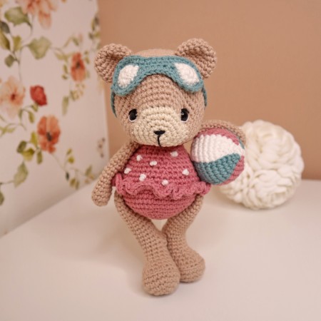 Margotte, oursonne, modèle au crochet